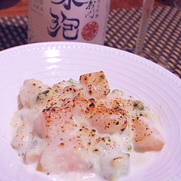 うちバル、桃とアボカドの豆腐グラタン